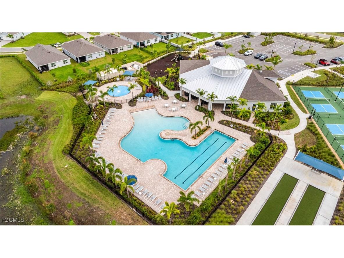 2788 Star Coral Drive North Fort Myers FL 33903 2025007753 image40
