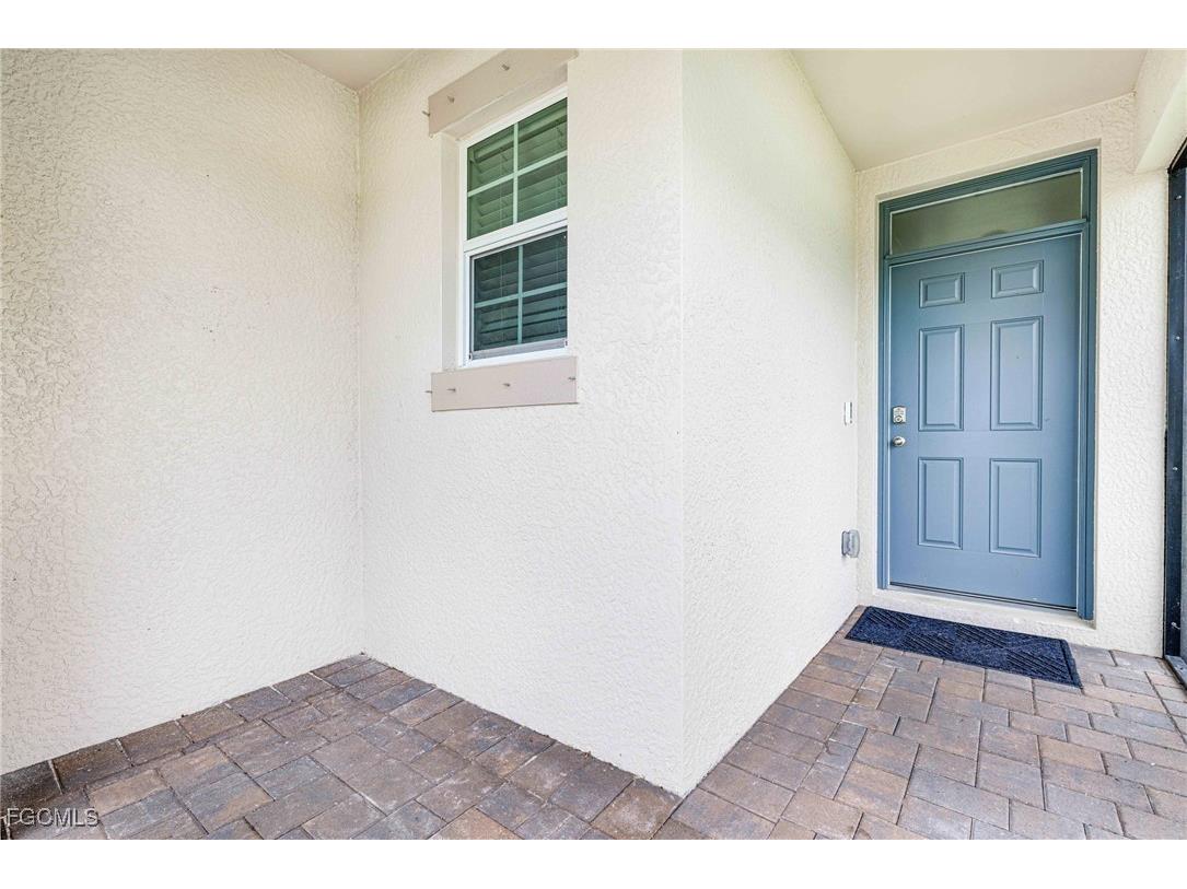 2788 Star Coral Drive North Fort Myers FL 33903 2025007753 image6