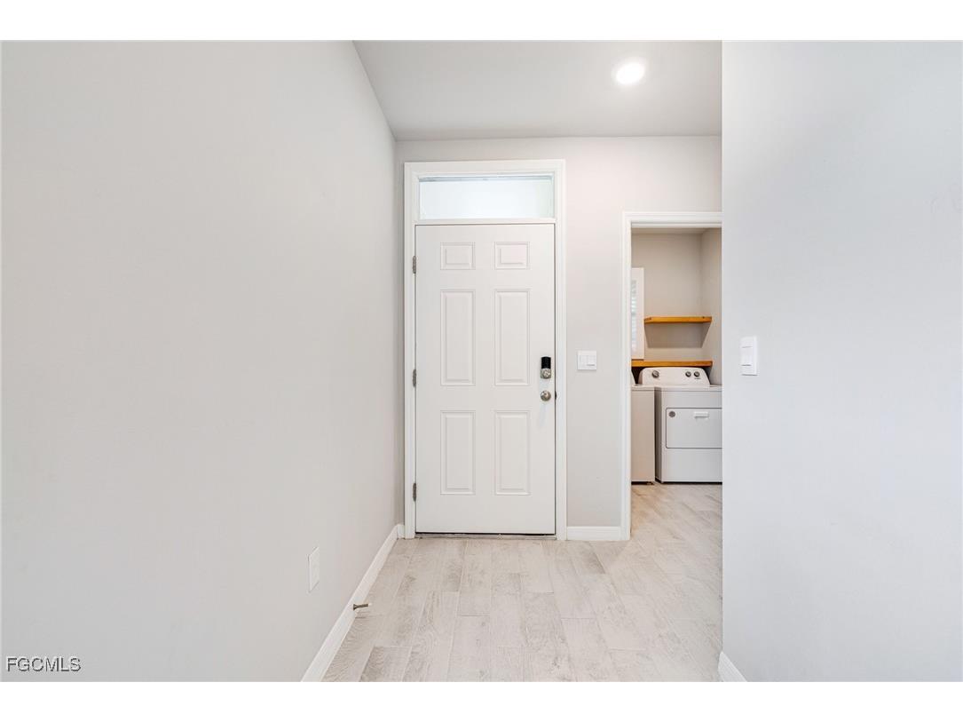 2788 Star Coral Drive North Fort Myers FL 33903 2025007753 image7