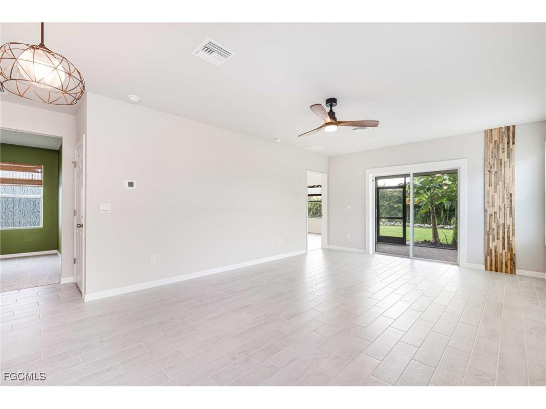 2788 Star Coral Drive North Fort Myers FL 33903 2025007753 image9