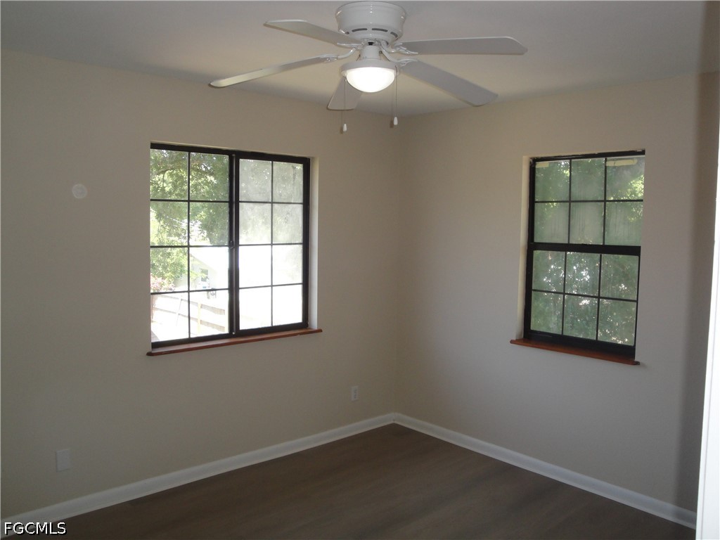 279 Hubbard Avenue North Fort Myers FL 33917 2026020729 image11