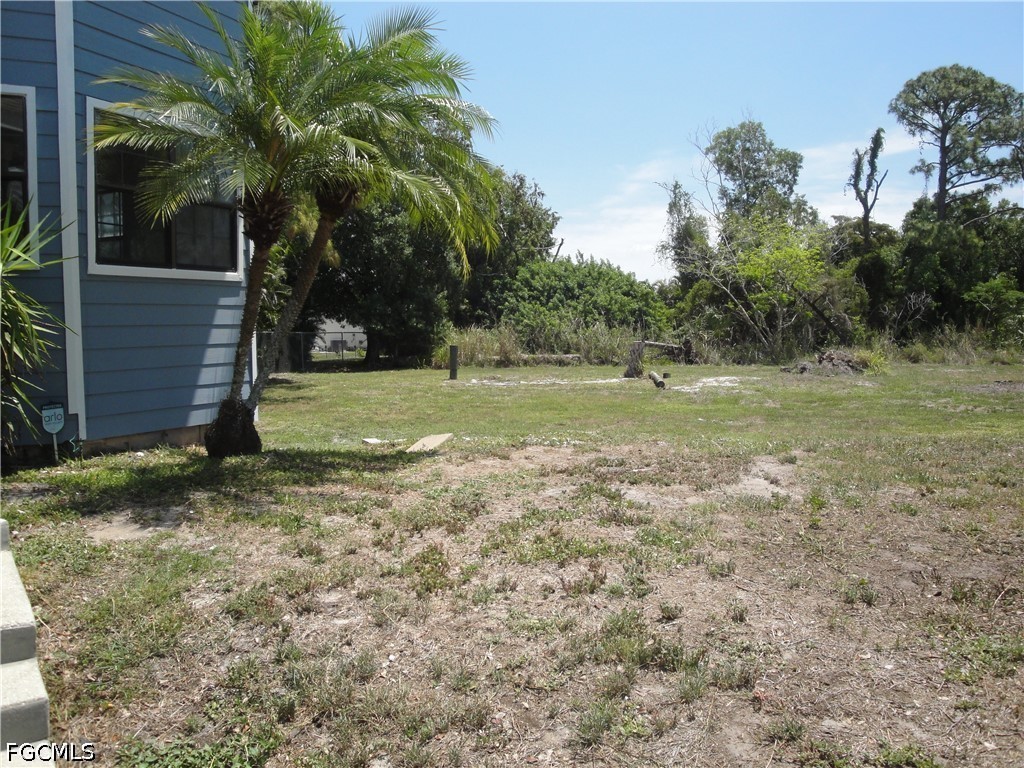 279 Hubbard Avenue North Fort Myers FL 33917 2026020729 image18