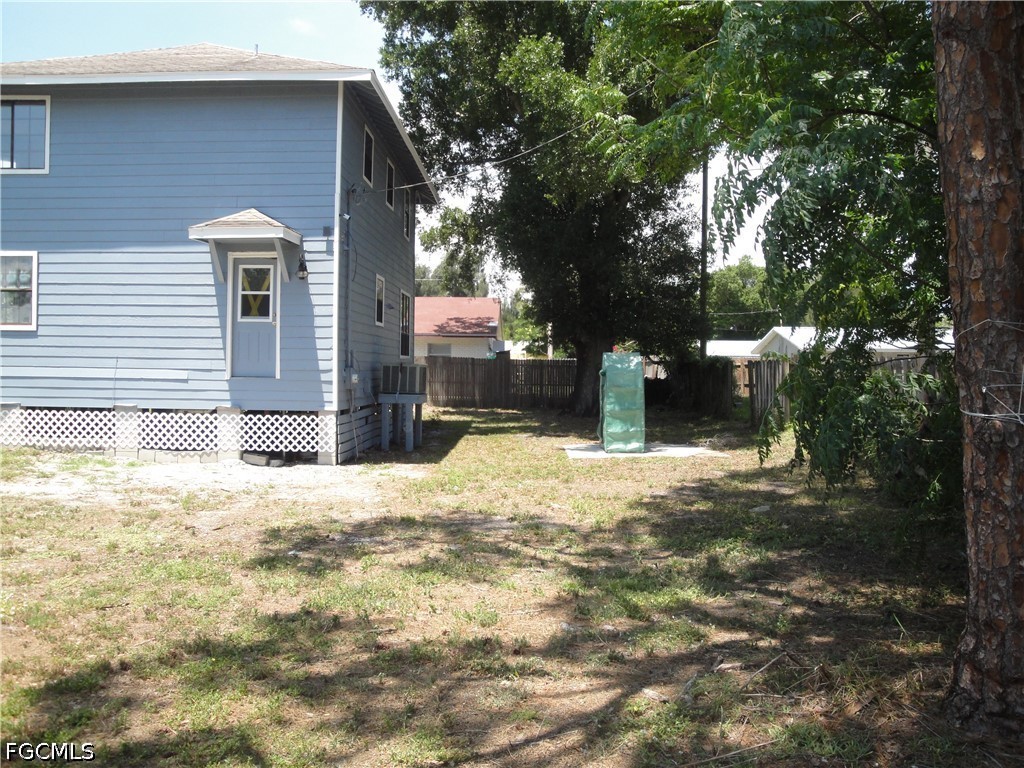 279 Hubbard Avenue North Fort Myers FL 33917 2026020729 image20
