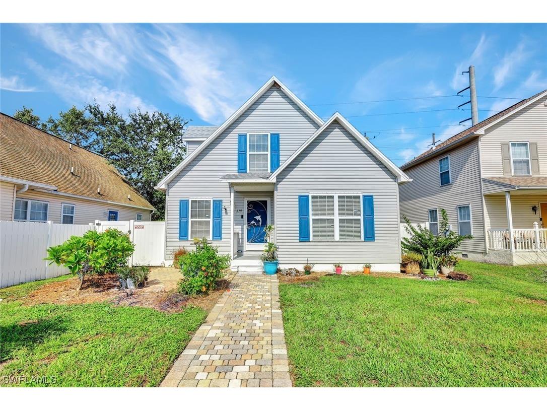 279 Leawood Circle Naples FL 34104 223050200 image1