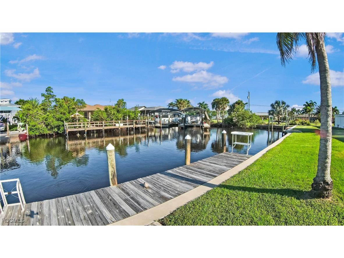 2790 Teal Court Saint James City FL 33956 2025016176 image12