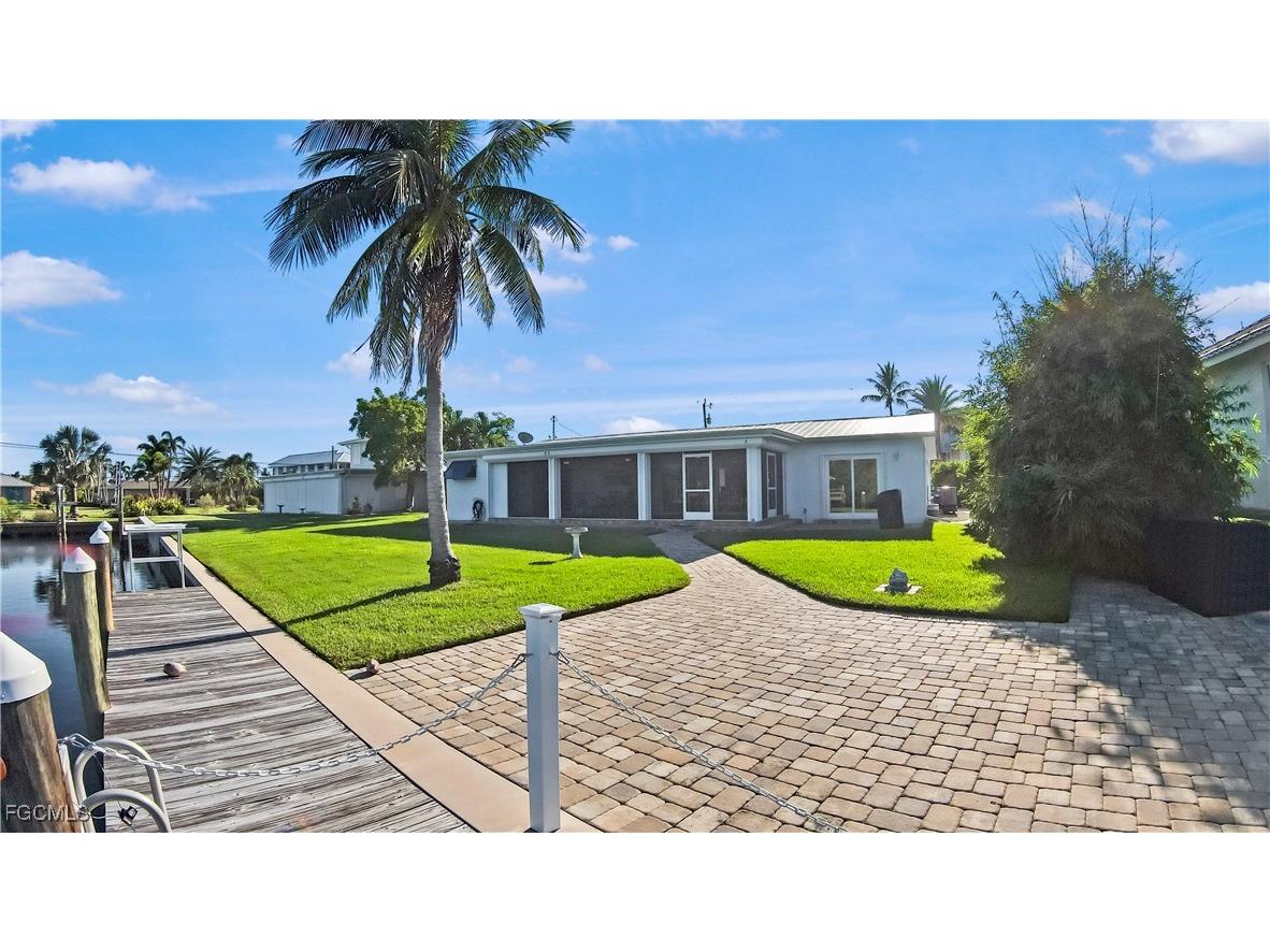 2790 Teal Court Saint James City FL 33956 2025016176 image16