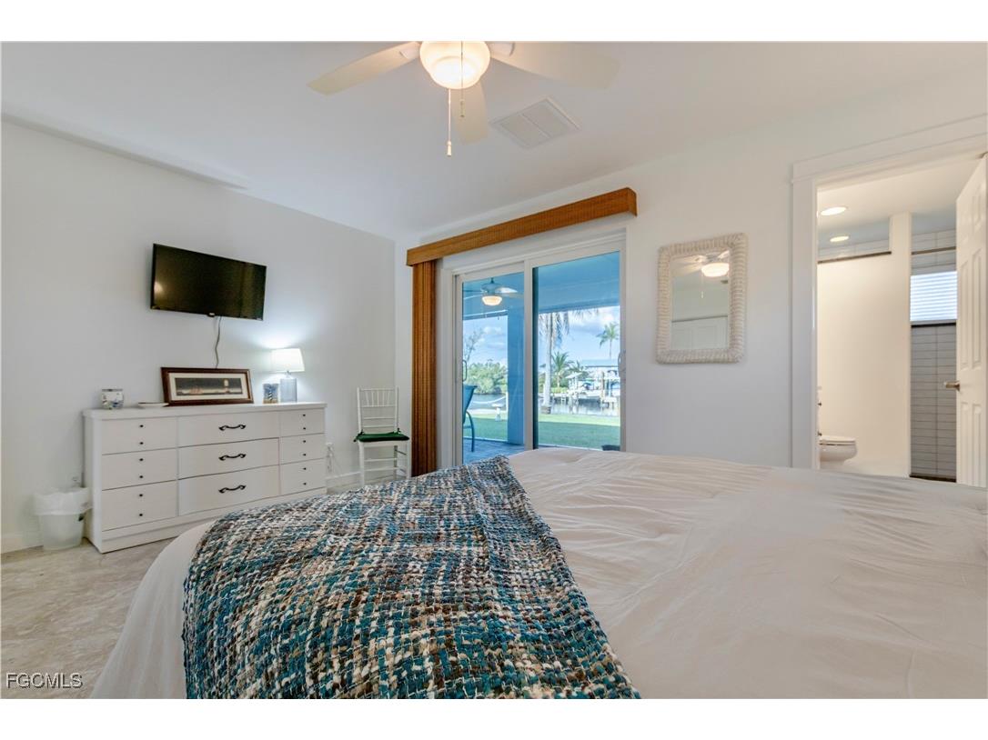 2790 Teal Court Saint James City FL 33956 2025016176 image32