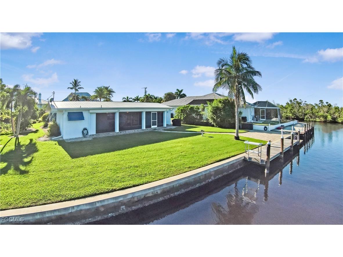 2790 Teal Court Saint James City FL 33956 2025016176 image6