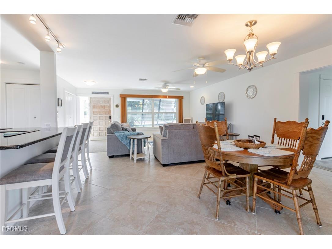 2790 Teal Court Saint James City FL 33956 2025016176 image7