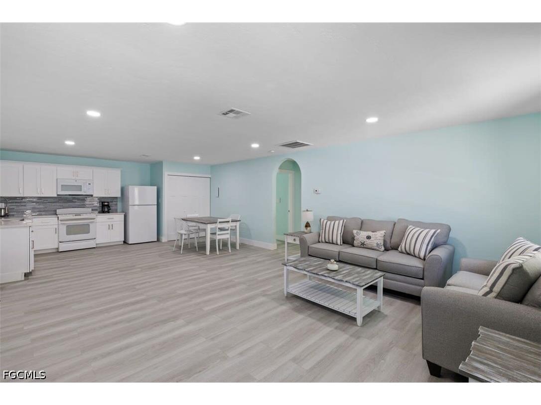 27900-902 Vermont Street Bonita Springs FL 34135 2026019297 image10