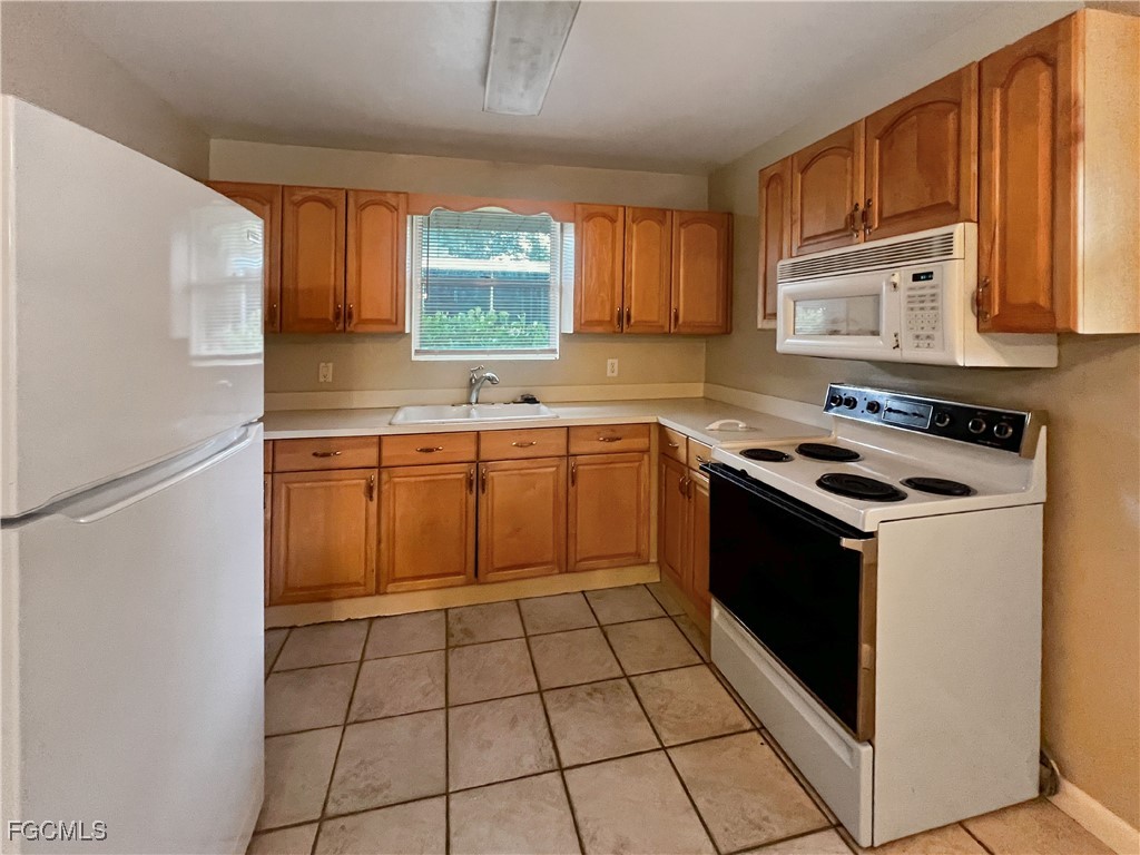 27917 Washington Street Bonita Springs FL 34135 2025014319 image10