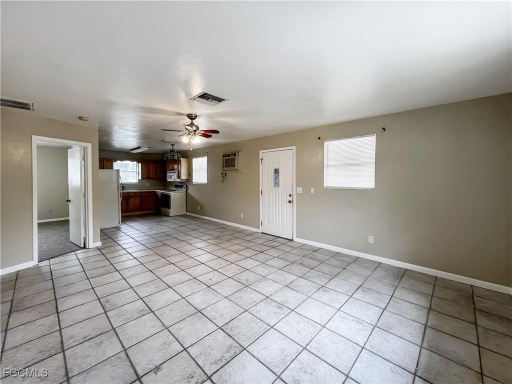 27917 Washington Street Bonita Springs FL 34135 2025014319 image5