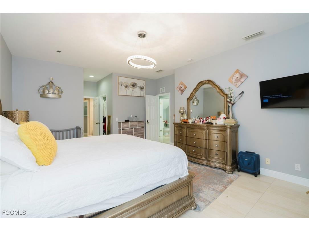 2793 Amberwood Court Naples FL 34120 2025006708 image10