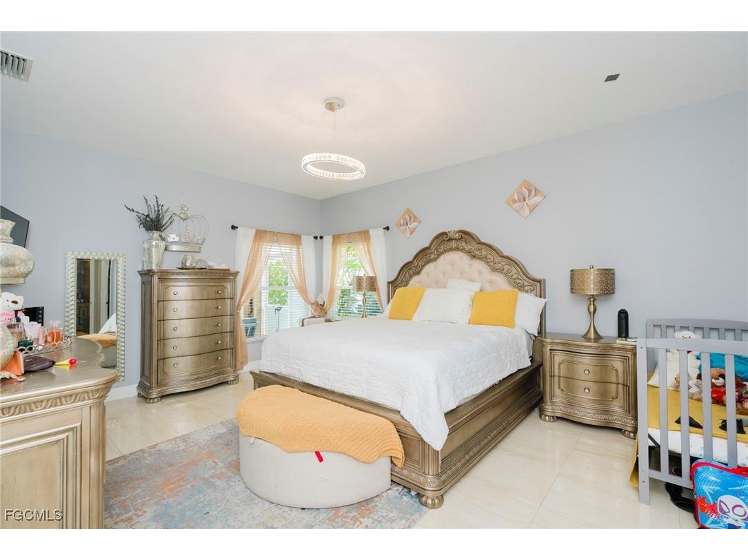 2793 Amberwood Court Naples FL 34120 2025006708 image9