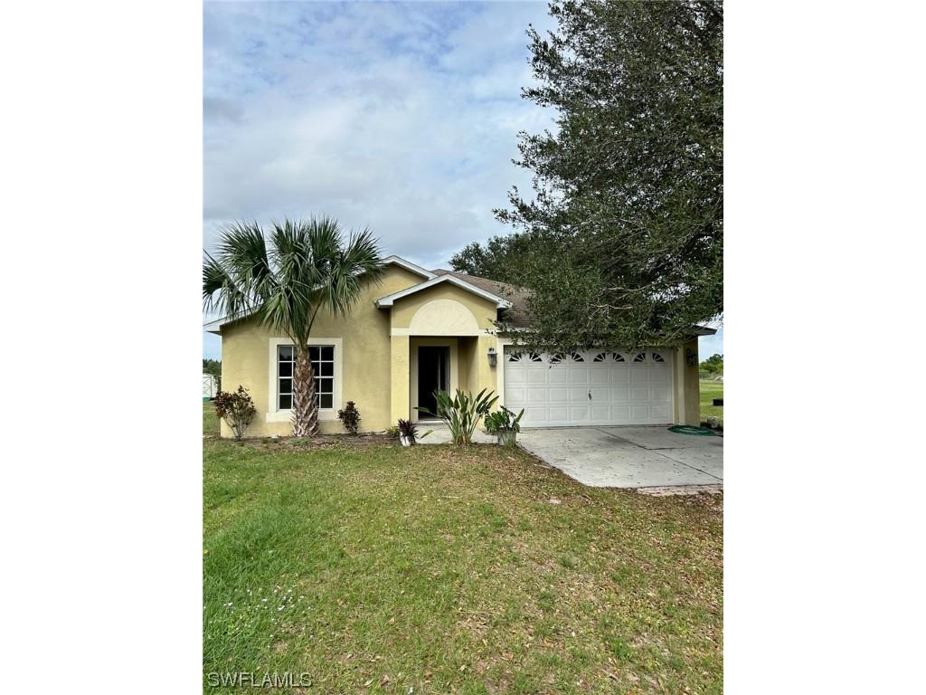 2795 31st Avenue NE Naples FL 34120 224000631 image1