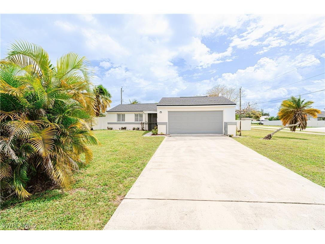 2798 47th Street SW Naples FL 34116 224027151 image1