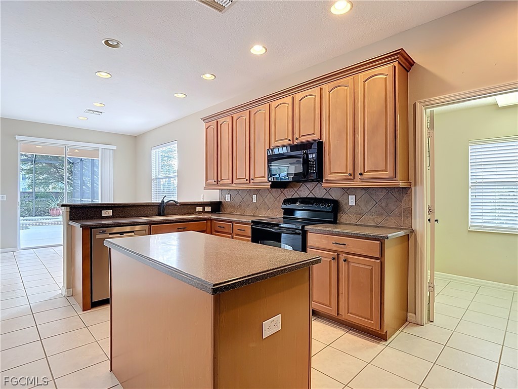 2798 Via Piazza Loop Fort Myers FL 33905 2026008960 image21