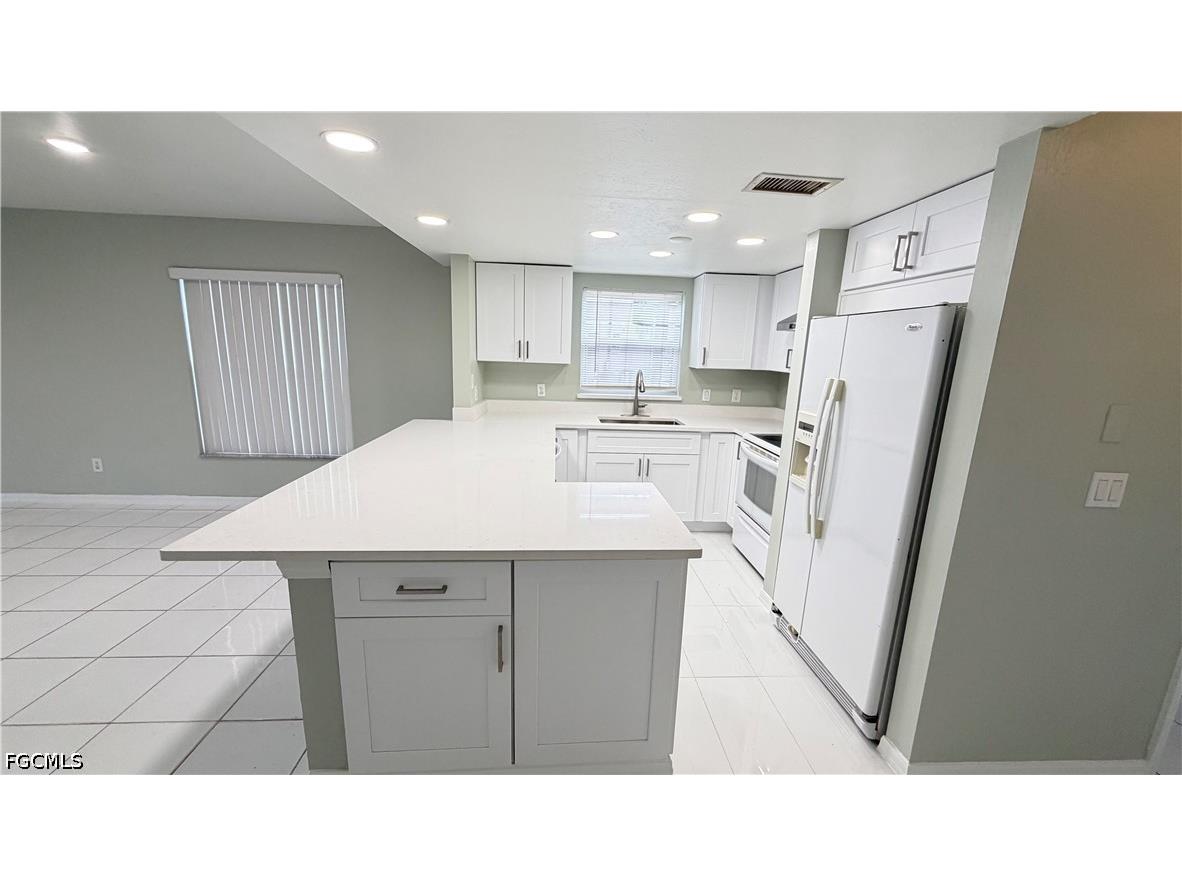 28 Cosmopolitan Drive #13 Lehigh Acres FL 33936 2026022251 image5