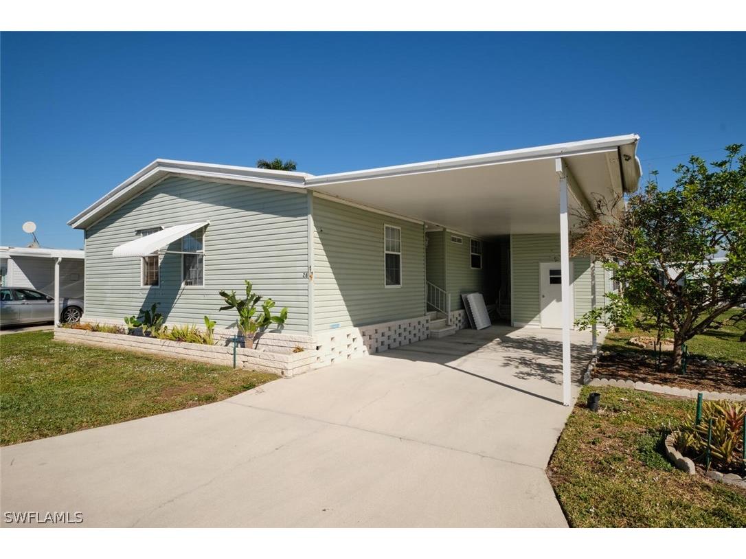 28 Garden Drive Fort Myers FL 33908 223008961 image1