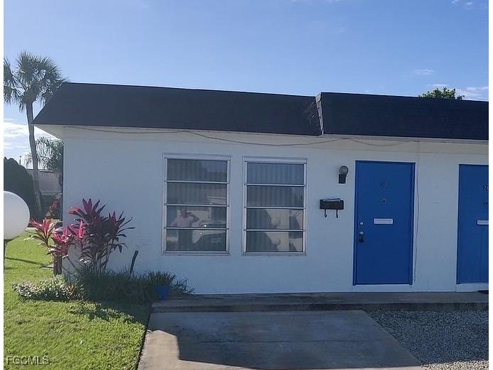 28 Temple Court Lehigh Acres FL 33936 2025009481 image1