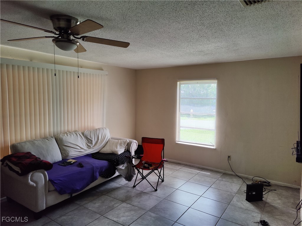 28 Temple Court Lehigh Acres FL 33936 2025009481 image16