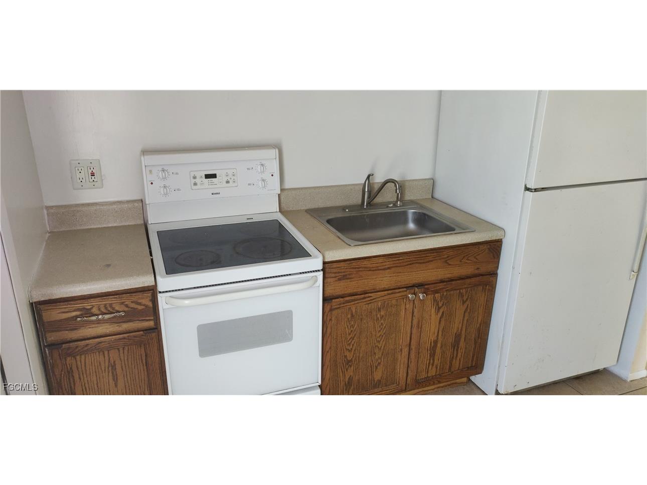 28 Temple Court Lehigh Acres FL 33936 2025009481 image9