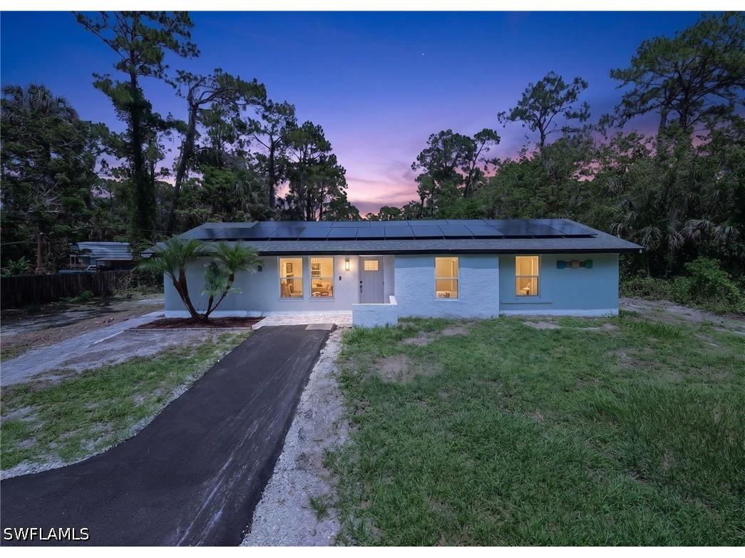 280 1st Street NW Naples FL 34120 226021433 image1