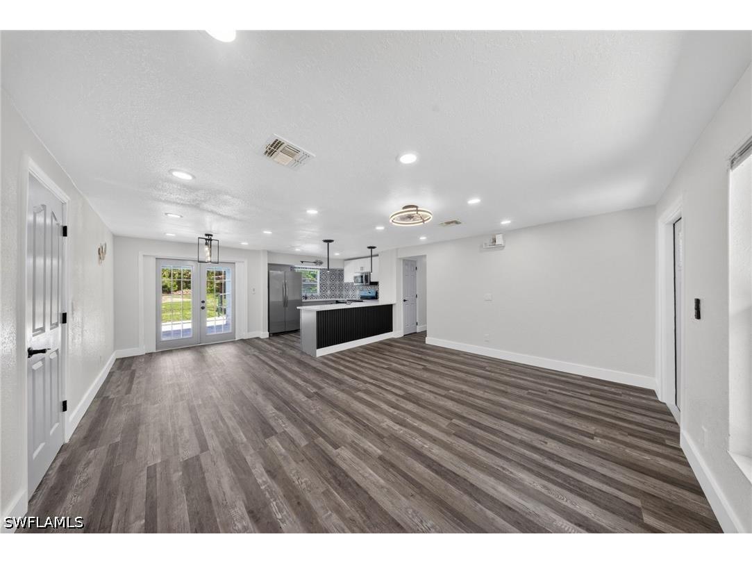 280 1st Street NW Naples FL 34120 226021433 image12