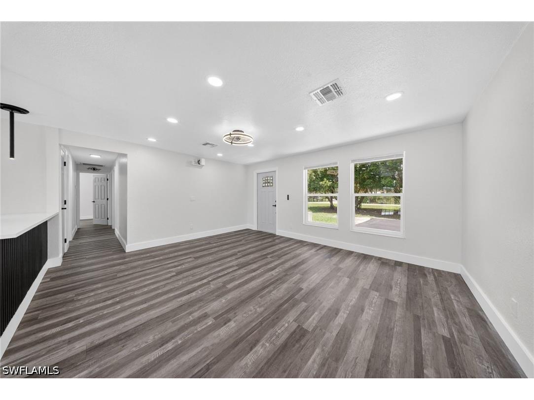 280 1st Street NW Naples FL 34120 226021433 image14