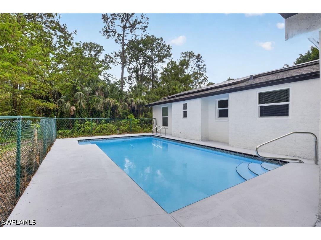 280 1st Street NW Naples FL 34120 226021433 image34