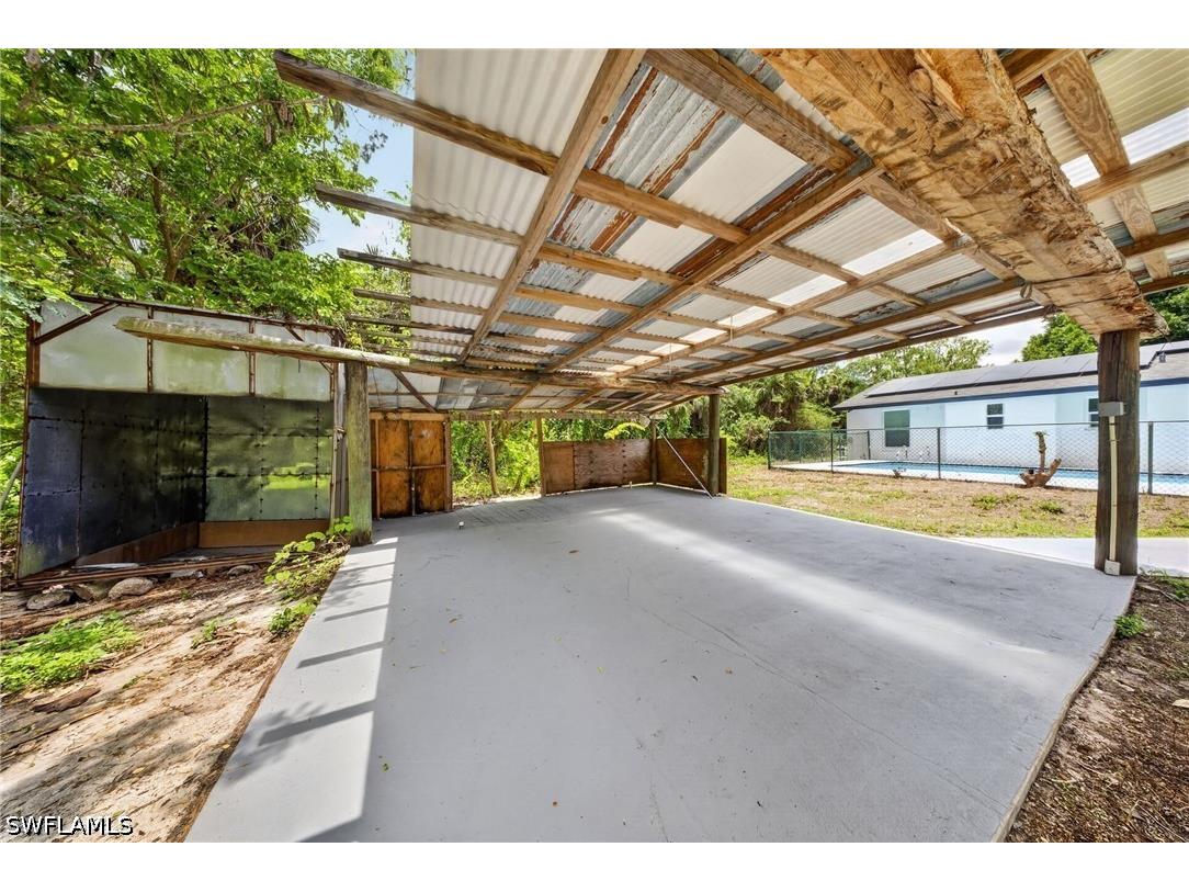 280 1st Street NW Naples FL 34120 226021433 image41