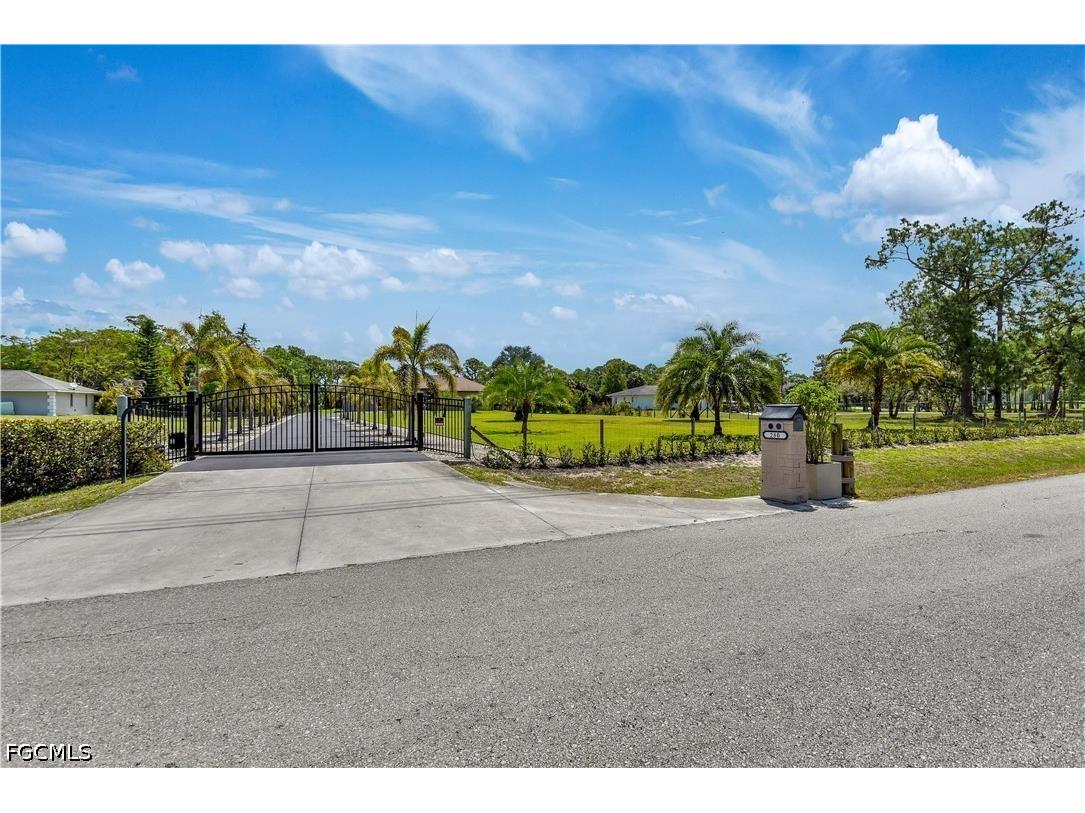 280 23rd Street SW Naples FL 34117 2026016769 image45