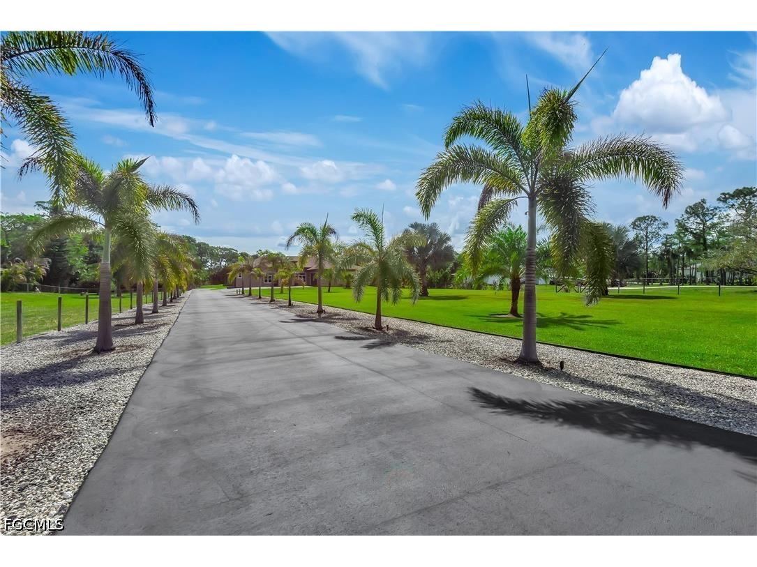 280 23rd Street SW Naples FL 34117 2026016769 image8