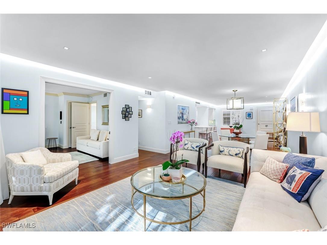 280 2nd Avenue S #104 Naples FL 34102 225020626 image1