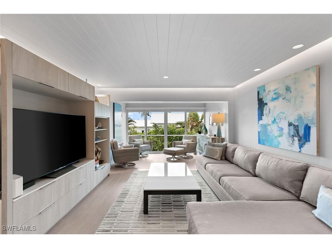 280 2nd Avenue S #306 Naples FL 34102 225000727 image1