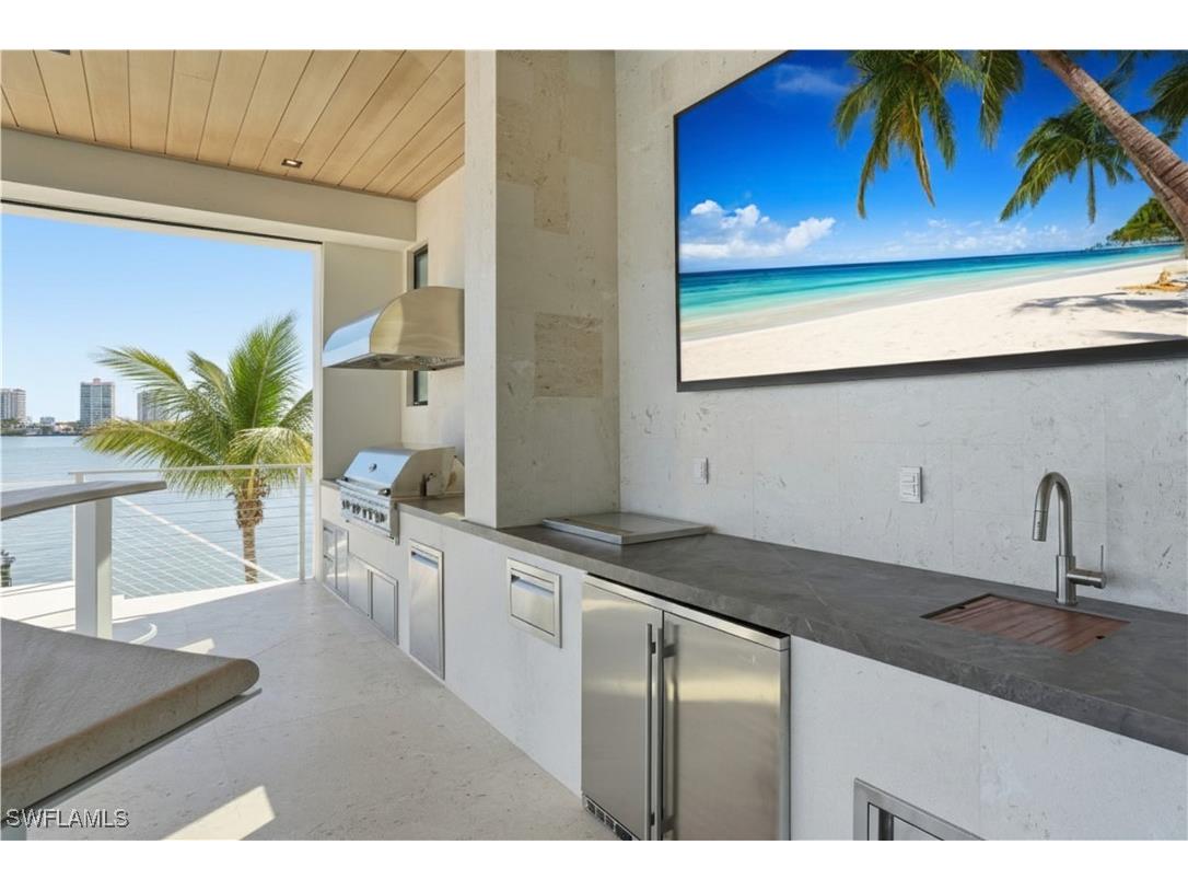 280 Estrellita Drive Fort Myers Beach FL 33931 225085107 image2