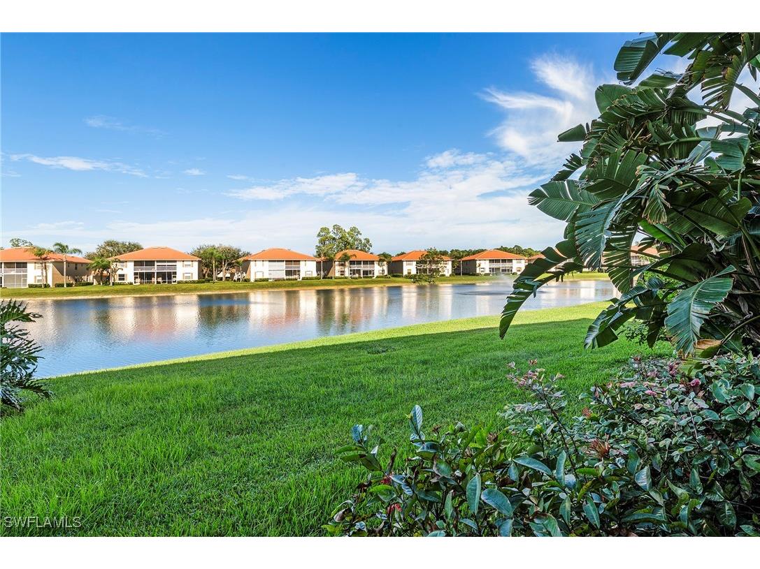 280 Robin Hood Circle #101 Naples FL 34104 225080383 image1