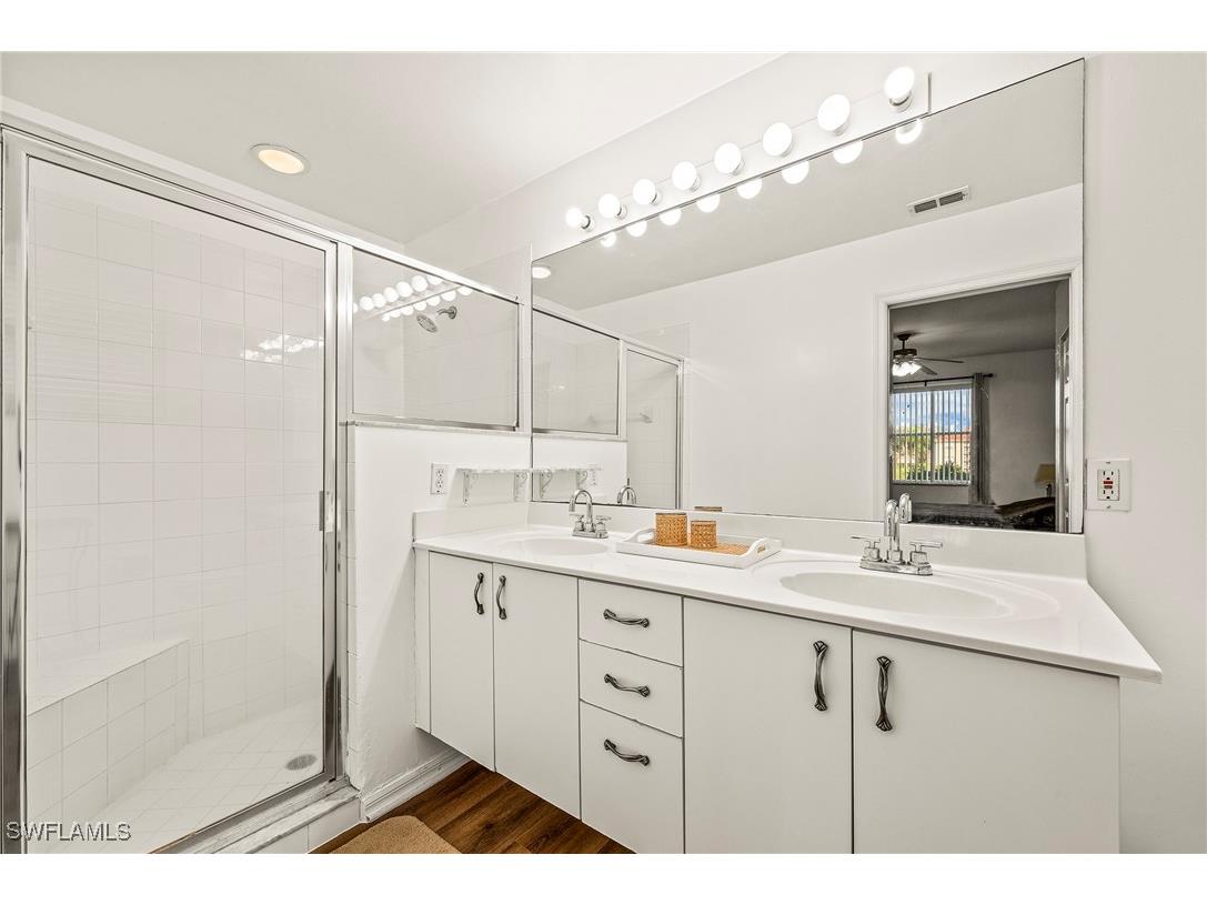 280 Robin Hood Circle #101 Naples FL 34104 225080383 image13