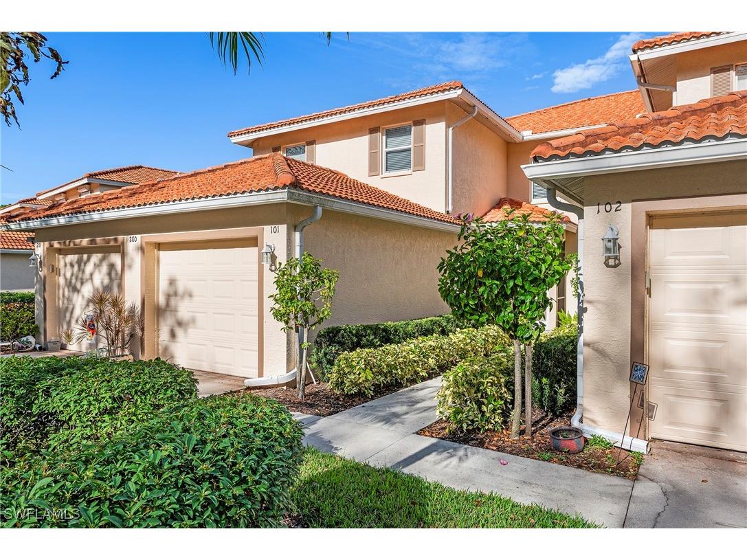 280 Robin Hood Circle #101 Naples FL 34104 225080383 image3