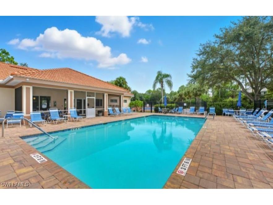 280 Robin Hood Circle #102 Naples FL 34104 225072883 image17