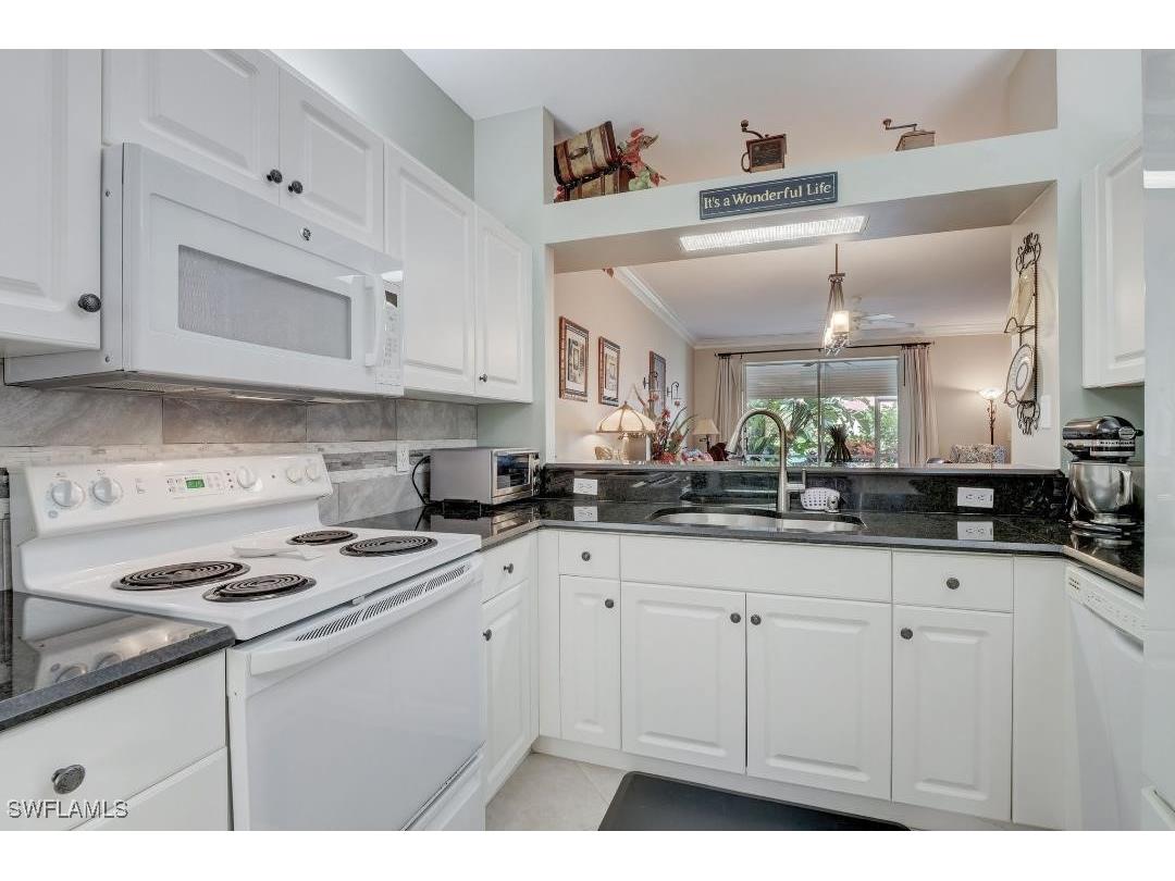 280 Robin Hood Circle #102 Naples FL 34104 225072883 image6