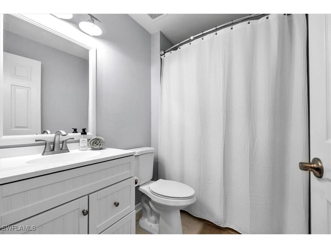 280 Timber Lake Circle #H201 Naples FL 34104 226001198 image17