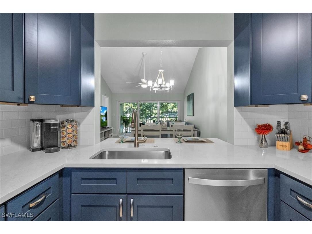 280 Timber Lake Circle #H201 Naples FL 34104 226001198 image8