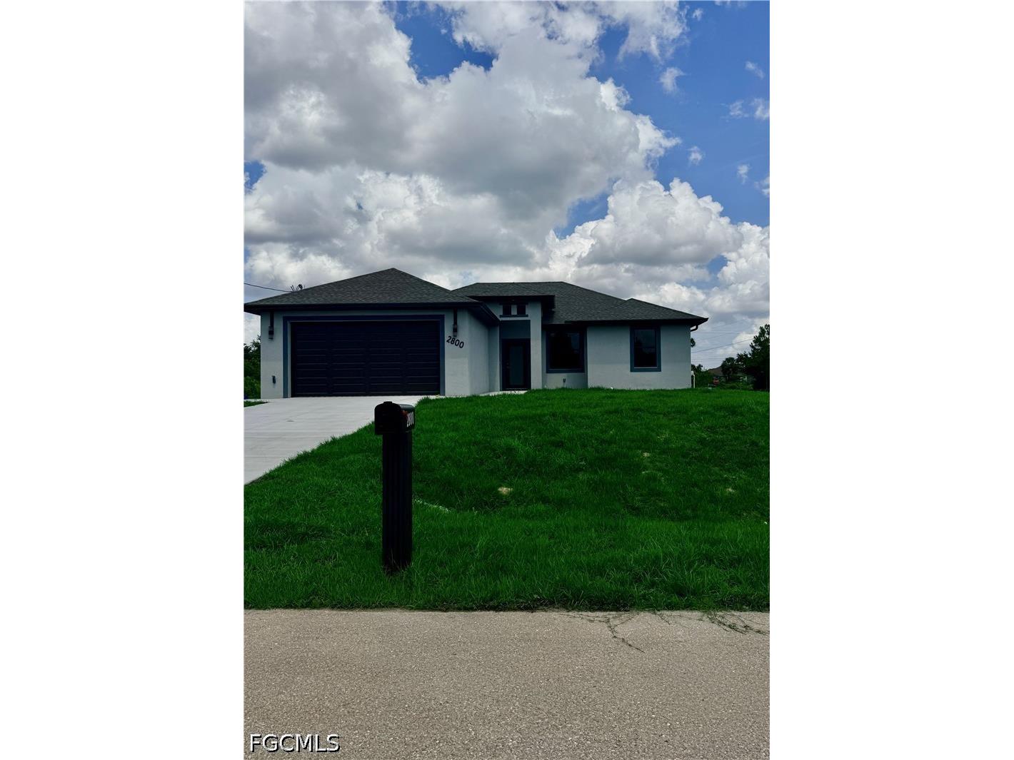 2800 Anita Avenue N Lehigh Acres FL 33971 2026014513 image1