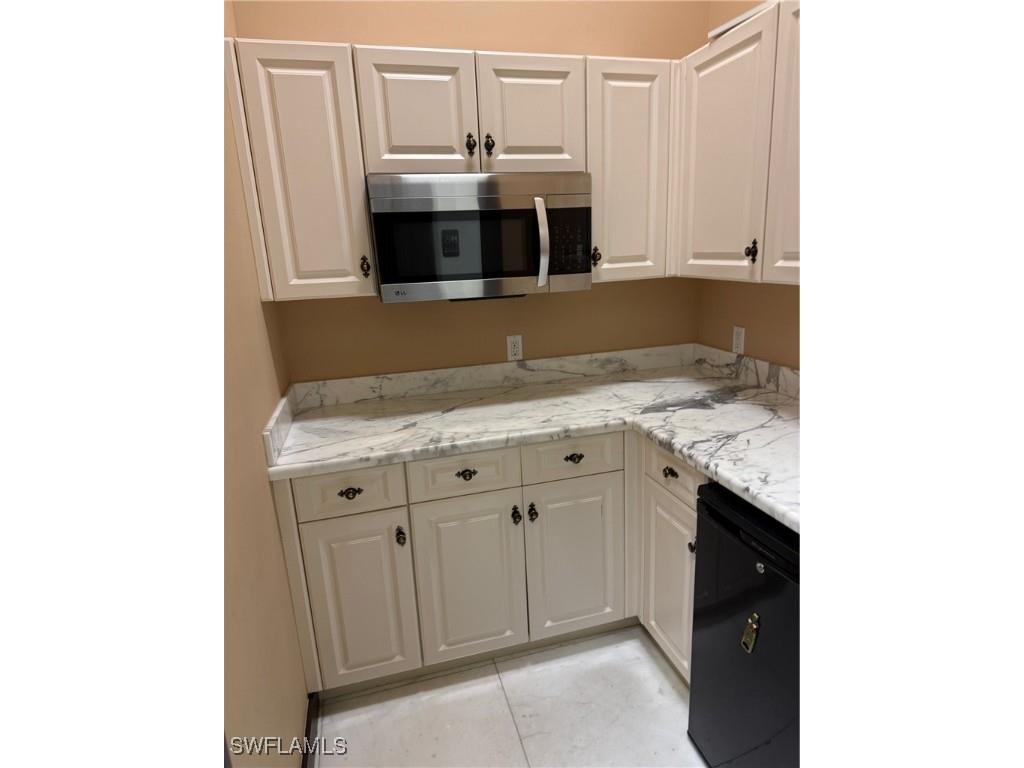 2800 Davis Boulevard #101 Naples FL 34104 225072195 image6