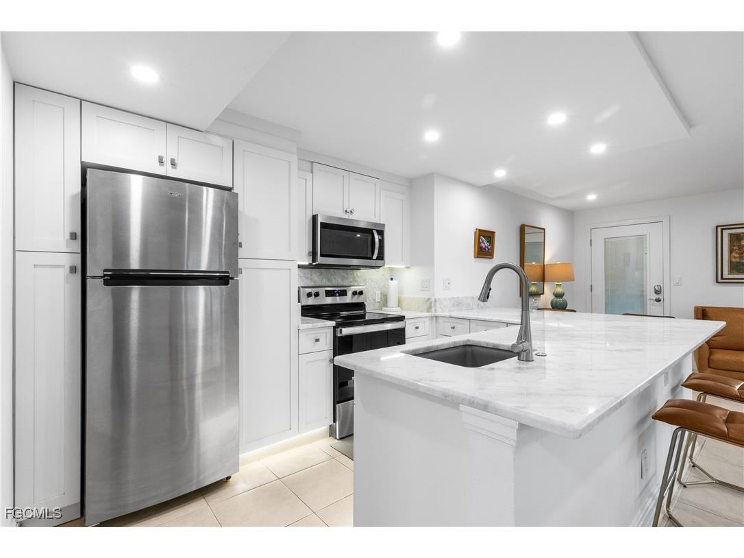 2800 Gulf Shore Boulevard N #100 Naples FL 34103 2026003224 image5