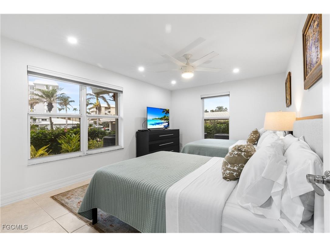 2800 Gulf Shore Boulevard N #100 Naples FL 34103 2026003224 image6