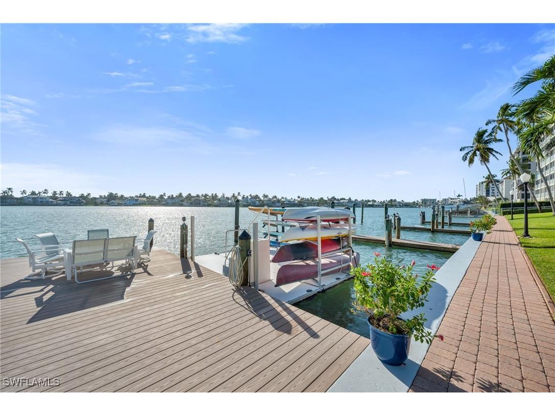 2800 Gulf Shore Boulevard N #101 Naples FL 34103 225075018 image10