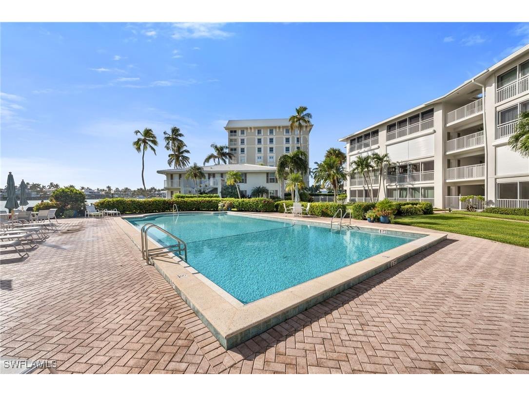 2800 Gulf Shore Boulevard N #101 Naples FL 34103 225075018 image17