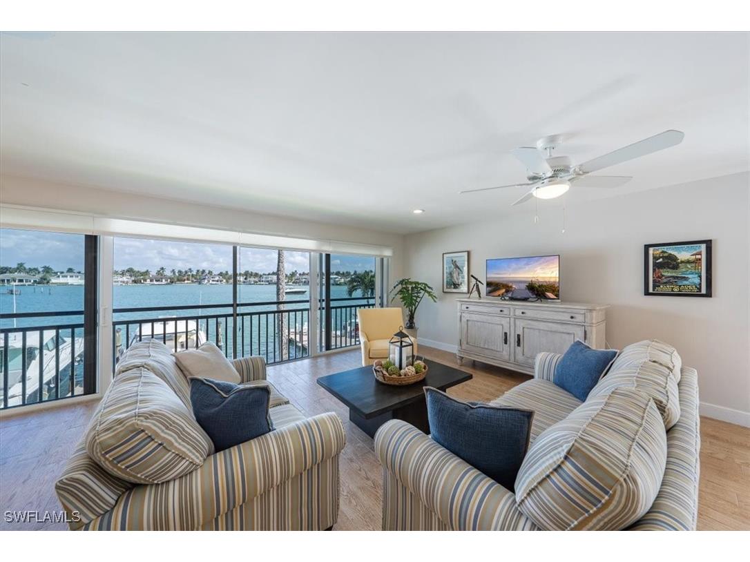 2800 Gulf Shore Boulevard N #209 Naples FL 34103 224078055 image1